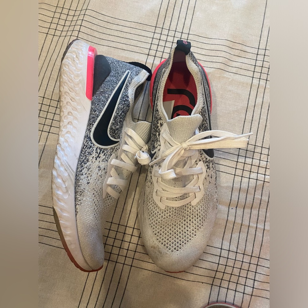 Women’s Nike React